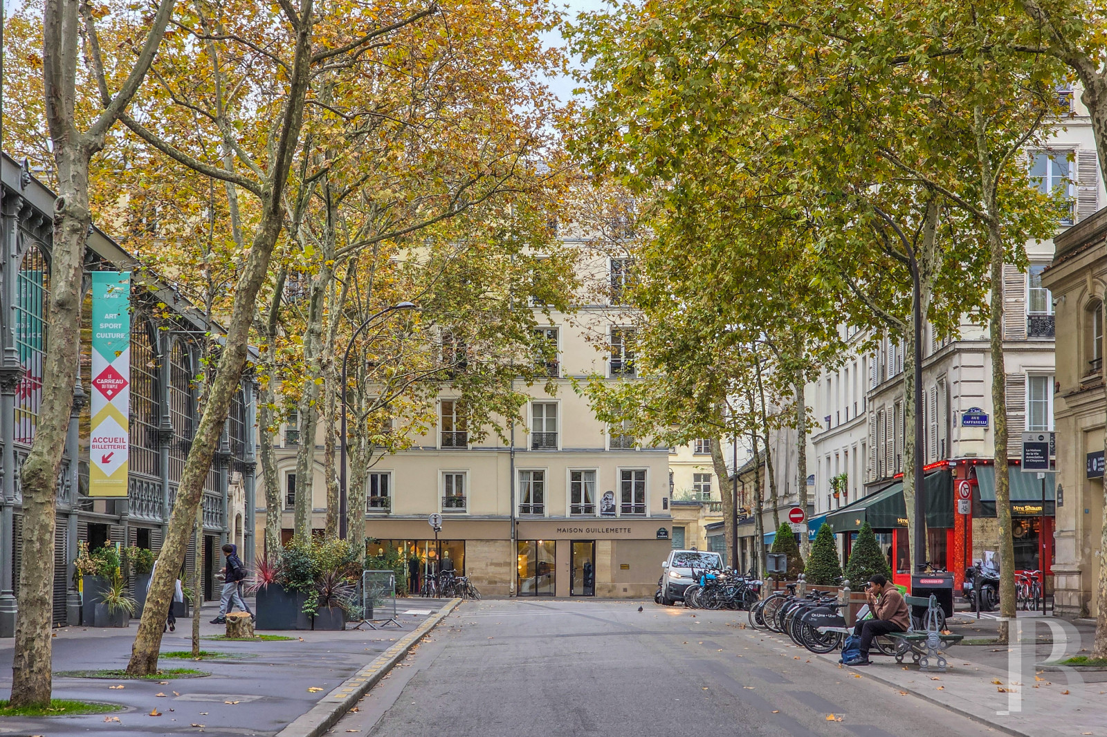 À Paris, dans le quartier du Marais, un appartement rénové dans un immeuble du 17e siècle - photo  n°22